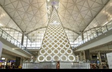 香港國際機場「SWAROVSKI閃亮聖誕樹」